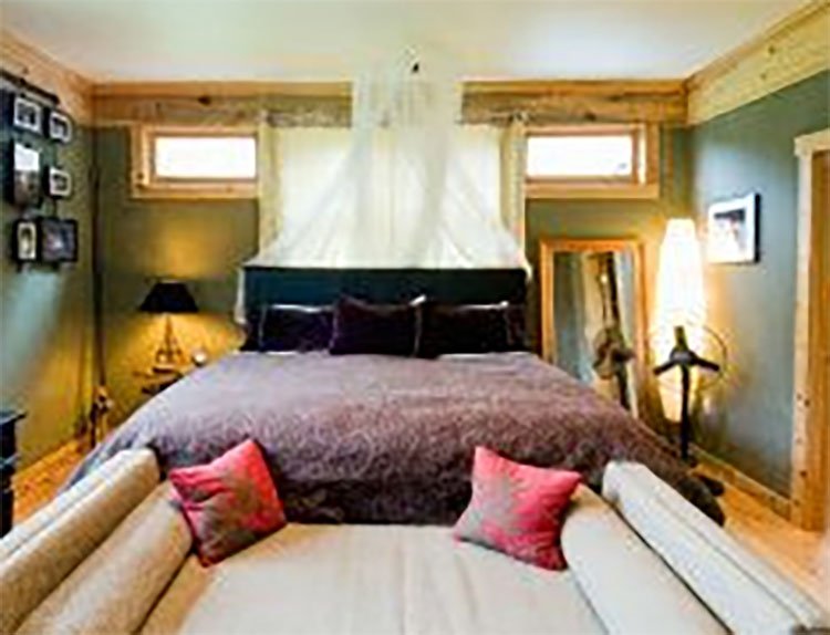 The Cabin at Eagle Creek