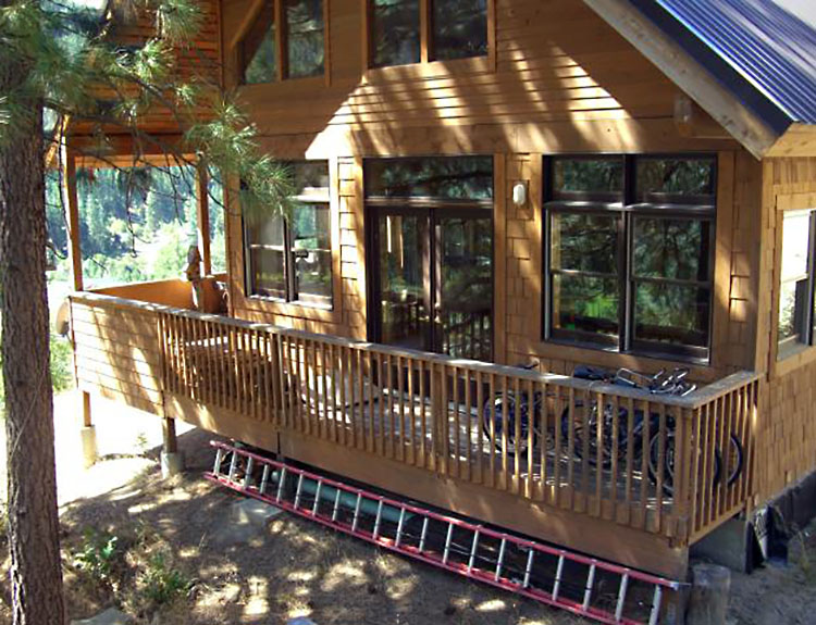 The Cabin at Eagle Creek