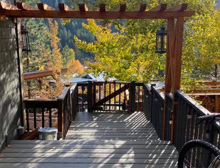 The Cabin at Eagle Creek