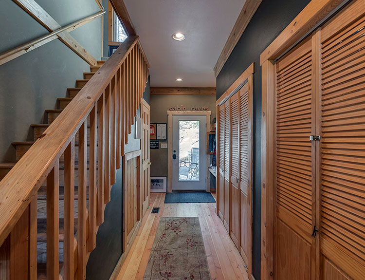 The Cabin at Eagle Creek