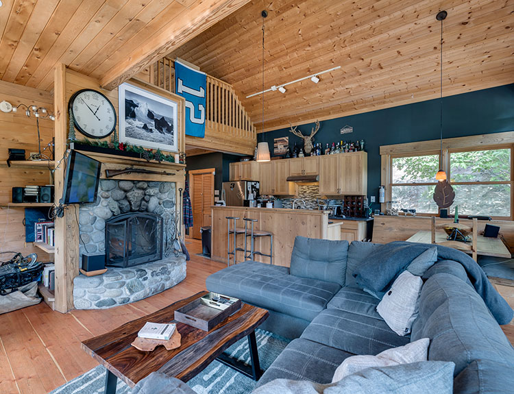 The Cabin at Eagle Creek