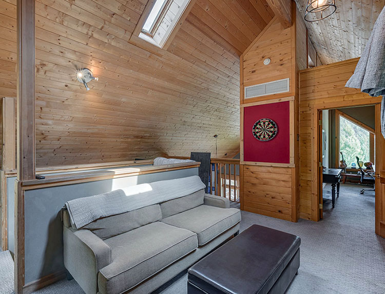 The Cabin at Eagle Creek